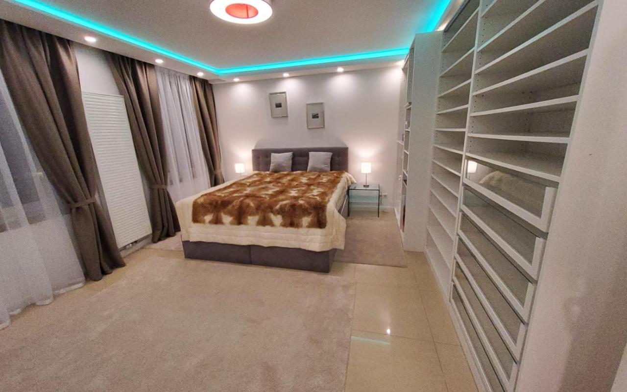 3 Zimmer Wohnung - Keine Party Wohnung ! 6 Personen デュッセルドルフ エクステリア 写真