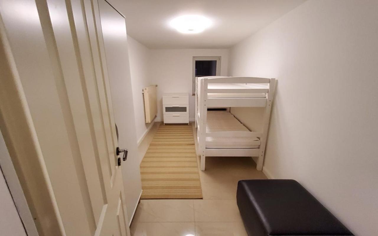 3 Zimmer Wohnung - Keine Party Wohnung ! 6 Personen デュッセルドルフ エクステリア 写真