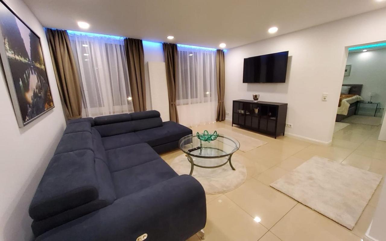3 Zimmer Wohnung - Keine Party Wohnung ! 6 Personen デュッセルドルフ エクステリア 写真